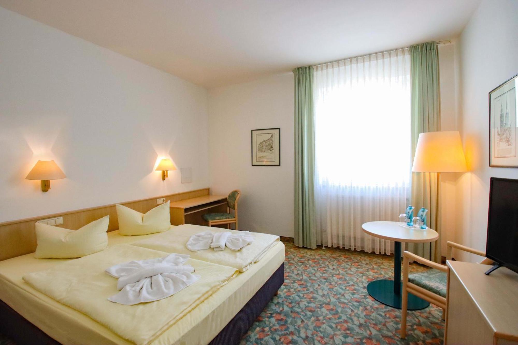 Hotel Astor Altenburg Exterior photo