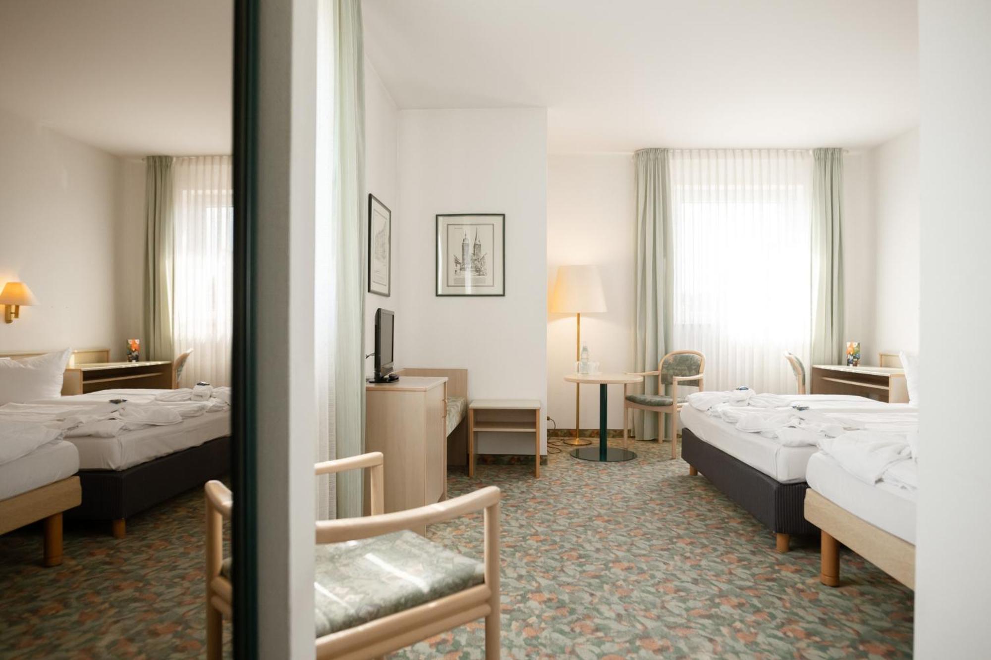Hotel Astor Altenburg Exterior photo
