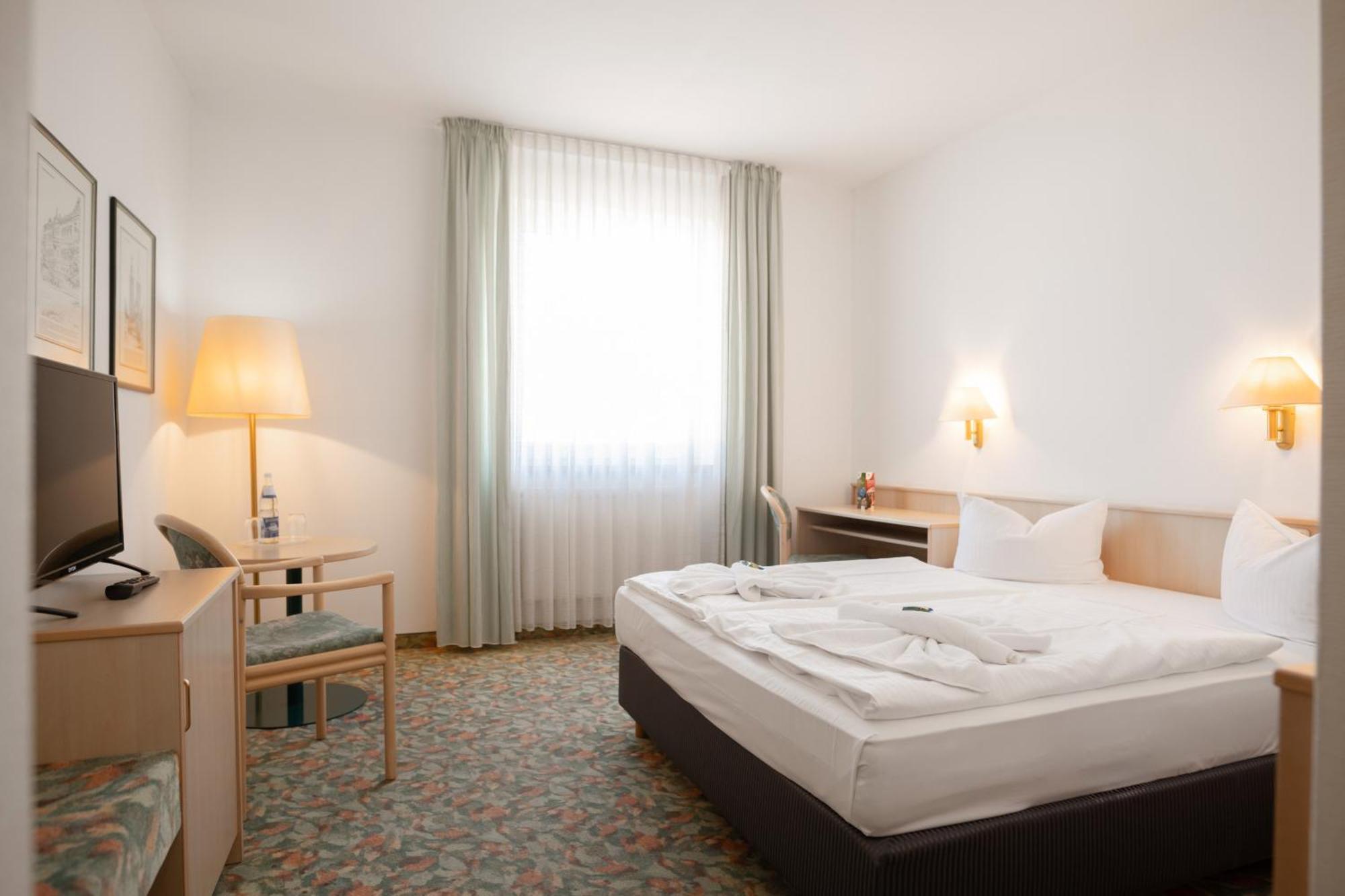 Hotel Astor Altenburg Exterior photo